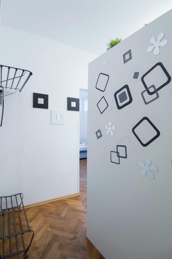 Modern Navratilova Ii Apartment Prag